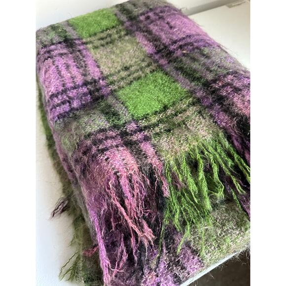 Vintage mohair blend throw blanket purple green 50x70”plaid moffat handloom - Picture 13 of 16